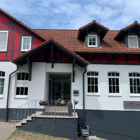 فندق Haus Hennesburg, Garni إيزيناخ المظهر الخارجي الصورة