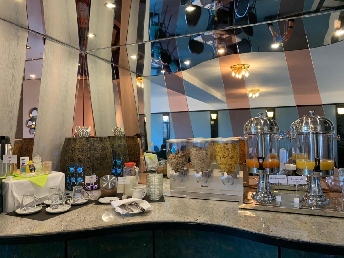 فندق Haus Hennesburg, Garni إيزيناخ المظهر الخارجي الصورة